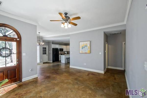 4007 NORTHSHORE AVE, Baton Rouge, LA 70820