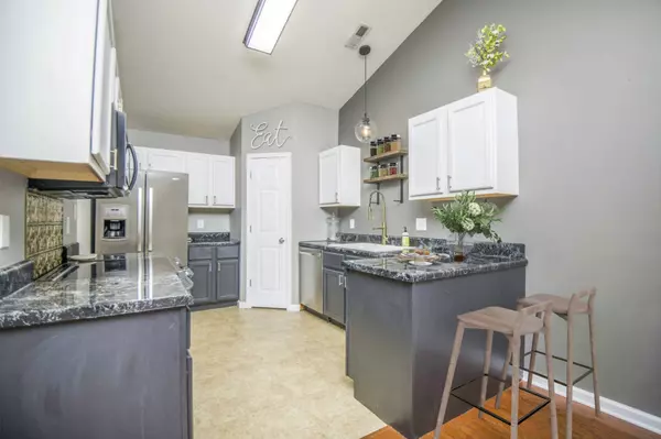 6312 Macklin Bend Way, Powell, TN 37849