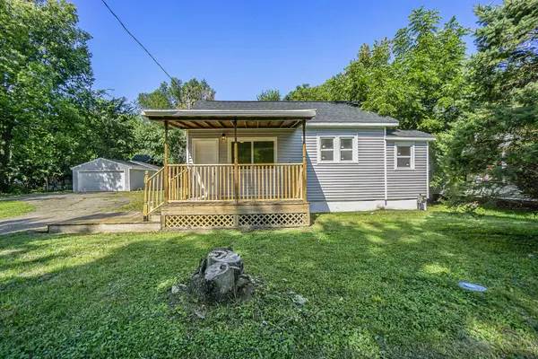 1426 Shakespeare Avenue, Kalamazoo, MI 49001