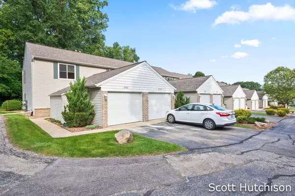 8521 Courtland NE Drive #5, Rockford, MI 49341