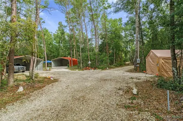 25931 Sitting Bull ST, Brooksville, FL 34601