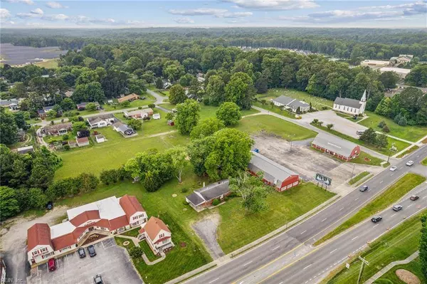 7449 Richmond RD, Williamsburg, VA 23188