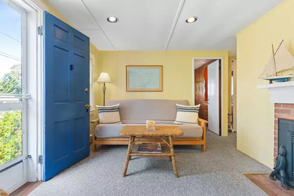 16 Ferncliff Road, Dennis Port, MA 02639