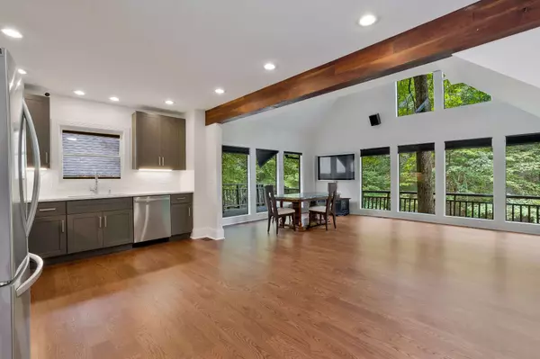 1099 Deer Wood Trl, Pegram, TN 37143