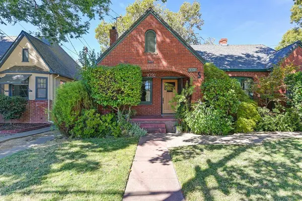 3092 24th ST, Sacramento, CA 95818