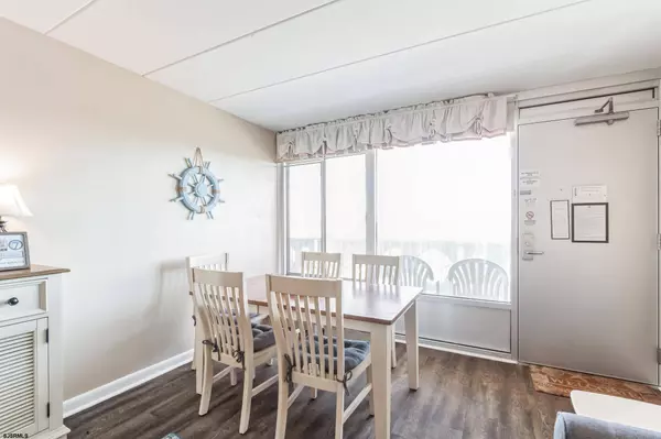 870 7th Street #310, Ocean City, NJ 08226