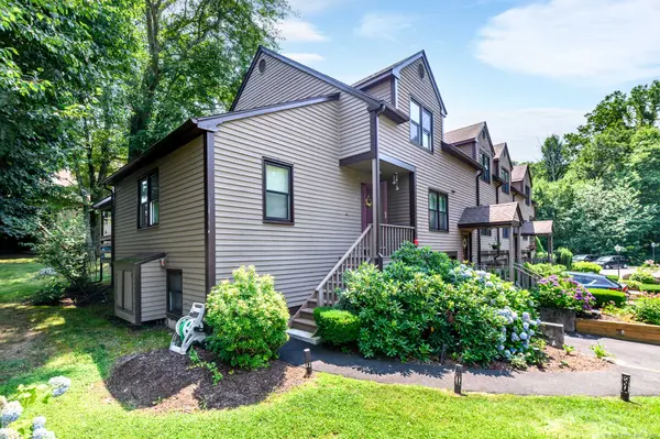 3 Rolling Ridge Road #3, Monroe, CT 06468