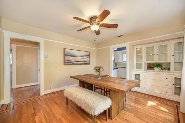 3092 24th ST, Sacramento, CA 95818