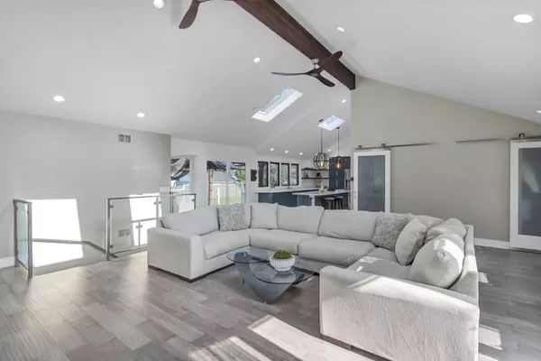 1400 S Luther AVE, Lombard, IL 60148