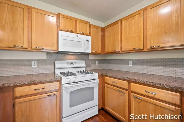 8521 Courtland NE Drive #5, Rockford, MI 49341