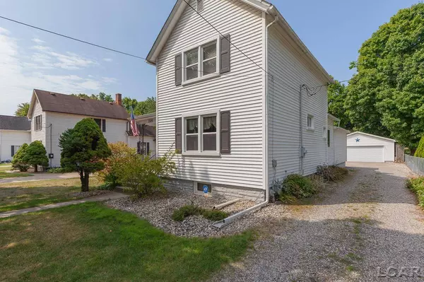 229 N Mckenzie Street, Adrian, MI 49221