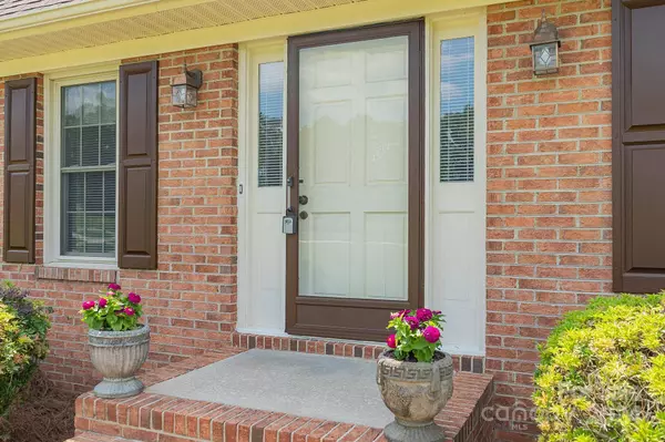 155 Deer Track LN, Salisbury, NC 28146