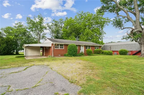 7449 Richmond RD, Williamsburg, VA 23188