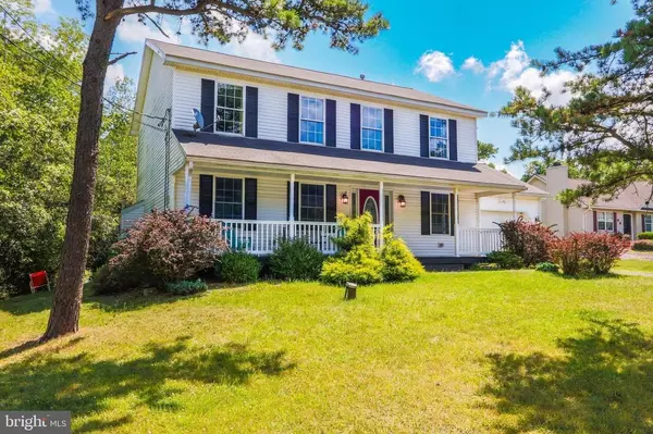 1648 Clover Rd, Long Pond, PA 18334-7747