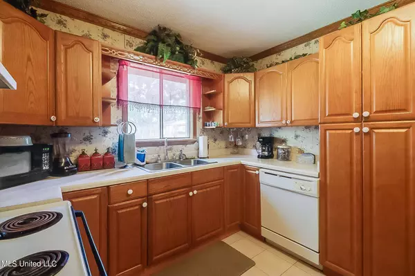 437 Merigold Drive, D'iberville, MS 39540