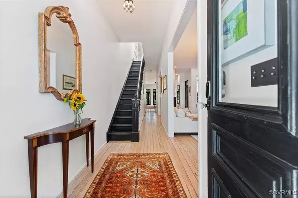 2417 E Grace ST, Richmond, VA 23223