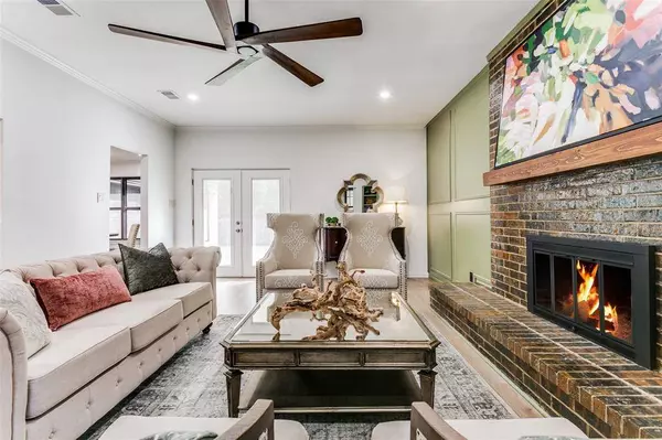 1946 Casa Loma Court, Grapevine, TX 76051