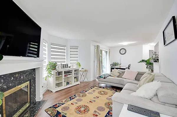 10721 139 ST #204, Surrey, BC V3T 4L8