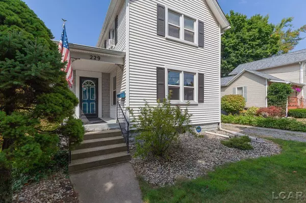 229 N Mckenzie Street, Adrian, MI 49221