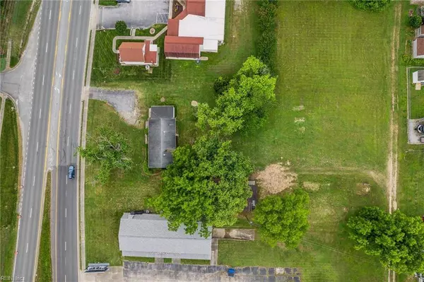 7449 Richmond RD, Williamsburg, VA 23188