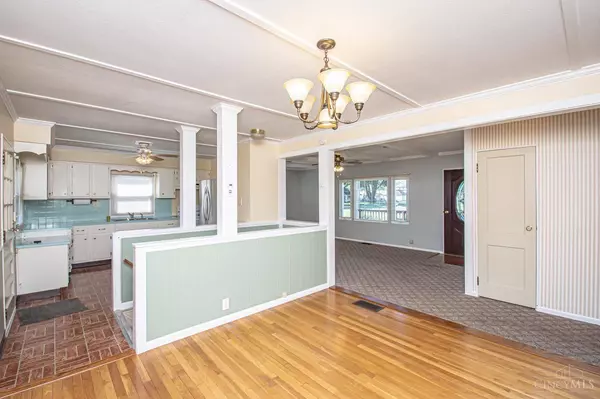 50 W Oak St, West Alexandria, OH 45381