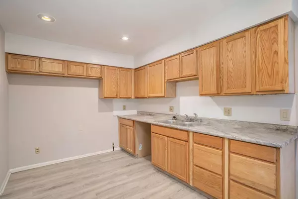 832 Edgehill Place, Battle Creek, MI 49015