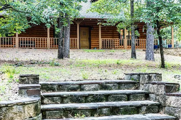 333 Dogwood Trail, Holly Lake Ranch, TX 75765