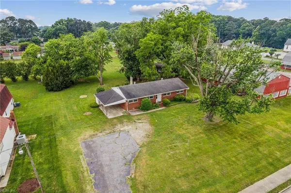 7449 Richmond RD, Williamsburg, VA 23188