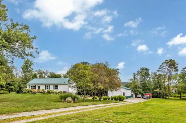 141 Gold Wing Ln, Sarver, PA 16055