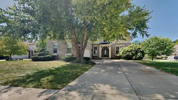 7166 Maple Bluff PL, Indianapolis, IN 46236