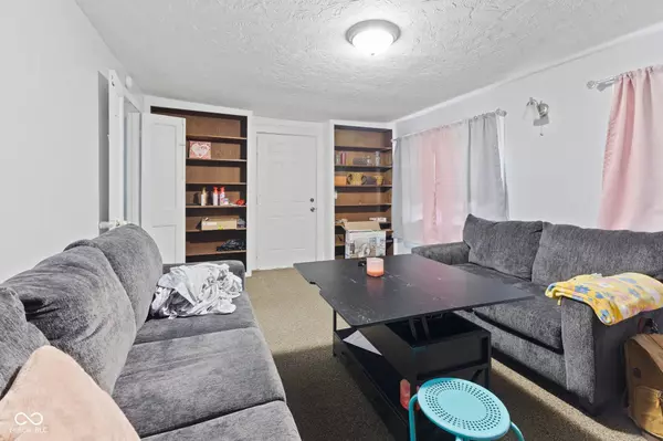 2800 Fairview ST, Anderson, IN 46016