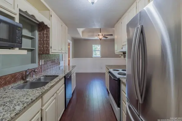 1002 Florence Street, Castroville, TX 78009