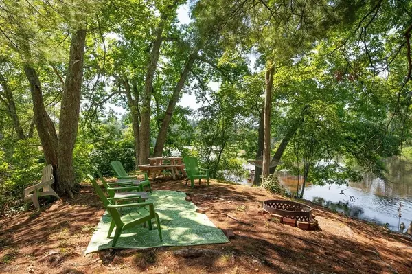 63 River St, Andover, MA 01810