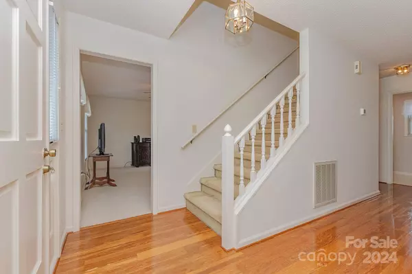 155 Deer Track LN, Salisbury, NC 28146