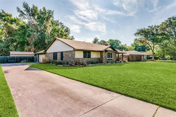 1946 Casa Loma Court, Grapevine, TX 76051