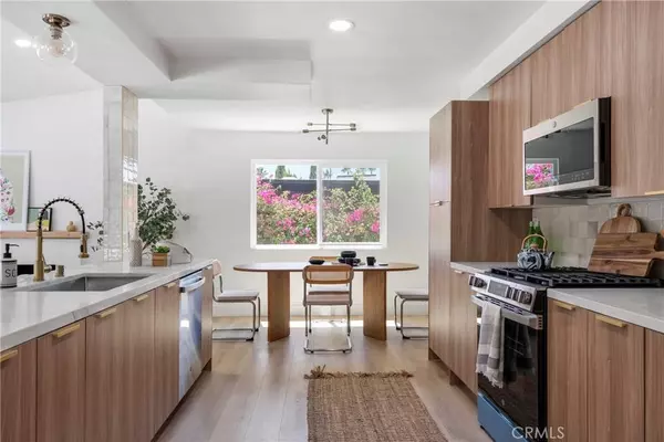 2244 N Indian Hill BLVD, Claremont, CA 91711