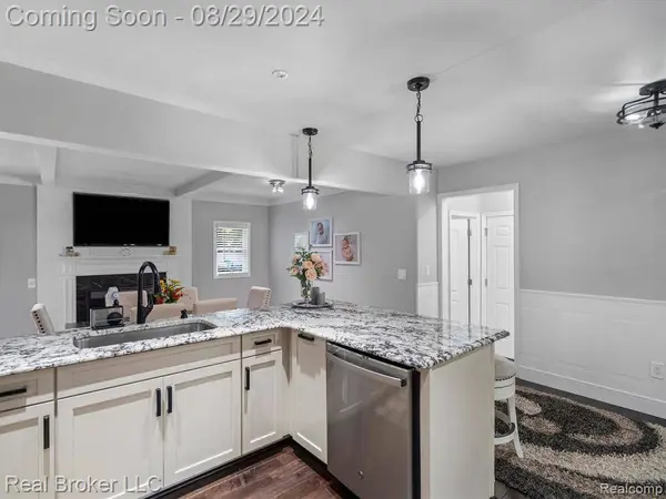 38540 HAMON Street, Harrison Township, MI 48045