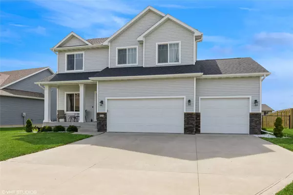 621 Orchard View Drive, Norwalk, IA 50211
