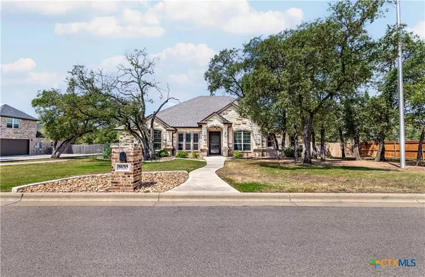 1620 Bosque Lago DR, Belton, TX 76513