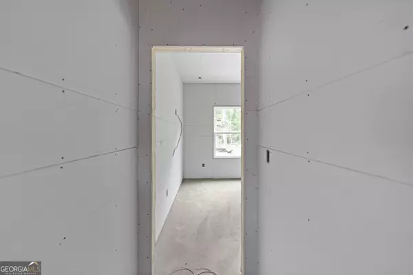 186 Ellistown RD, Jackson, GA 30233