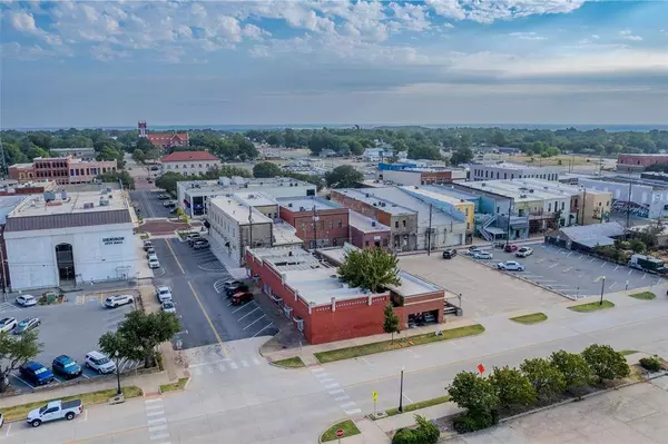 120 S Rusk Avenue, Denison, TX 75020