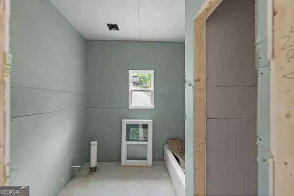 186 Ellistown RD, Jackson, GA 30233