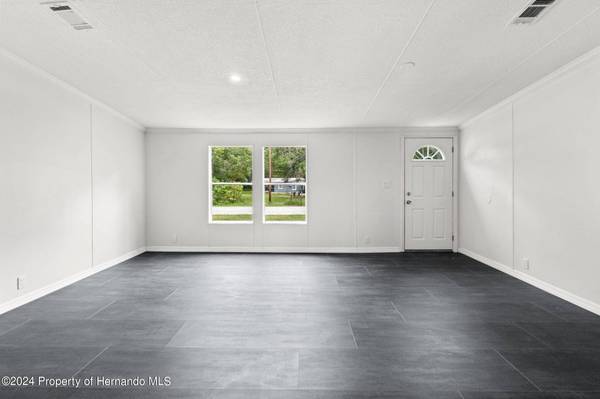 8070 Sealawn Drive, Spring Hill, FL 34606