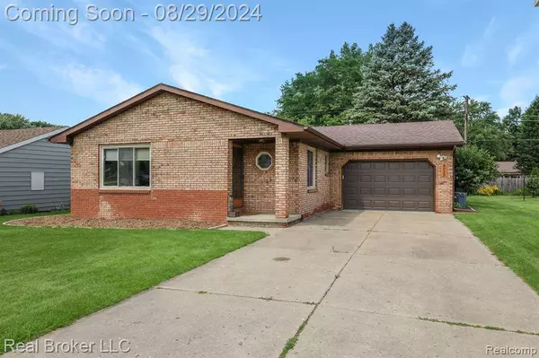 8029 WOODHALL Road, Birch Run, MI 48415