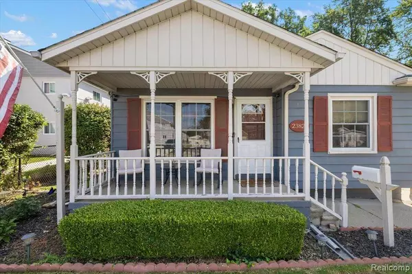 23828 DAVEY Avenue, Hazel Park, MI 48030