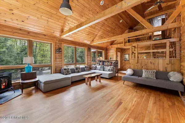 1525 River Road, Thurman, NY 12885