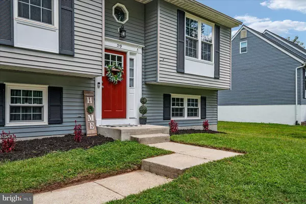 319 NATURE WALK LN, Pasadena, MD 21122