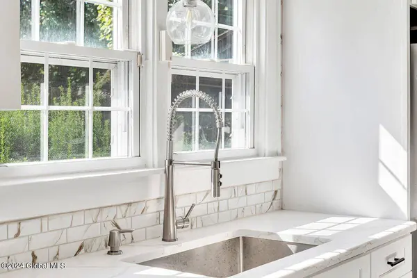 359 Ferris Road, Niskayuna, NY 12304