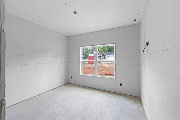 186 Ellistown RD, Jackson, GA 30233