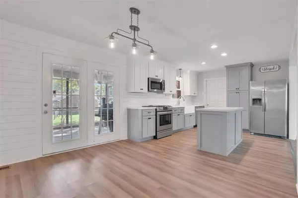 300 Longview Drive, Russellville, KY 42276